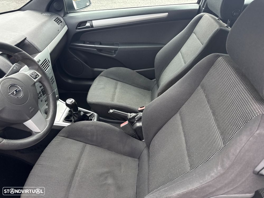 Opel Astra GTC 1.3 CDTI - 8