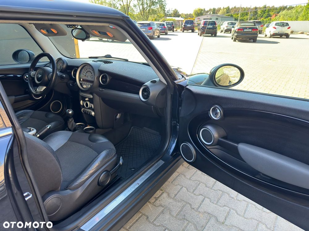 MINI Cooper S - 17