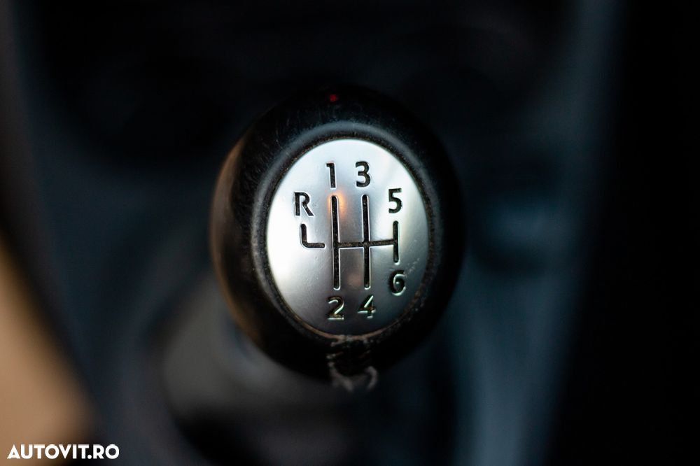 Dacia Duster dCi 110 FAP 4x4 Urban Explorer - 14