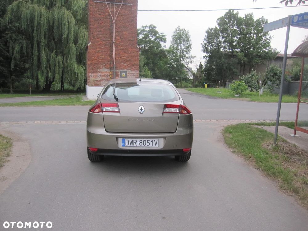 Renault Laguna dCi 110 FAP Bose Edition - 17