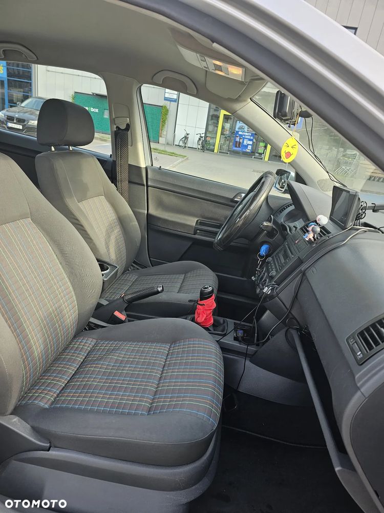 Volkswagen Polo 1.4 Comfortline - 10