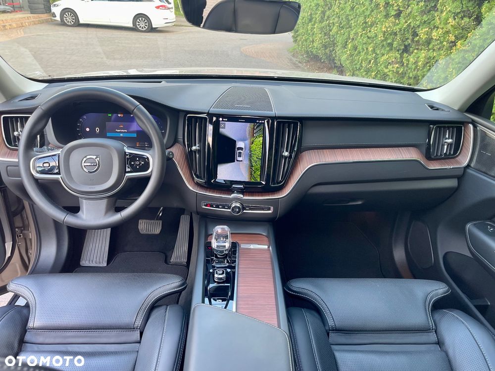 Volvo XC 60 T6 AWD Plug-In Hybrid Inscription Expression - 11