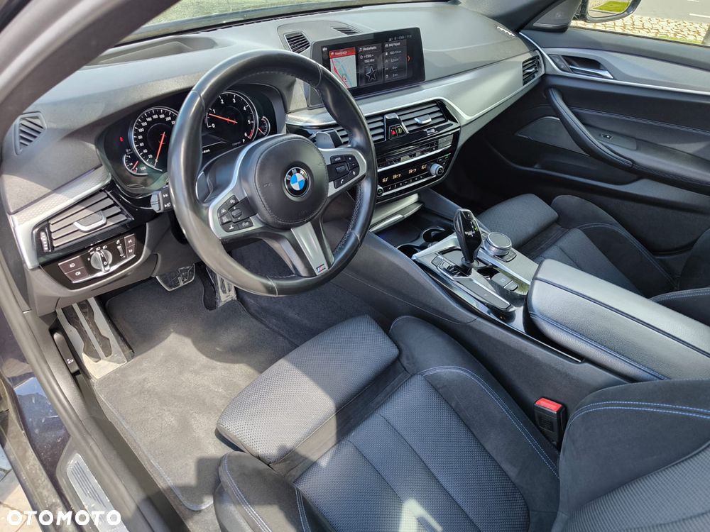 BMW Seria 5 530d xDrive M Sport sport - 22