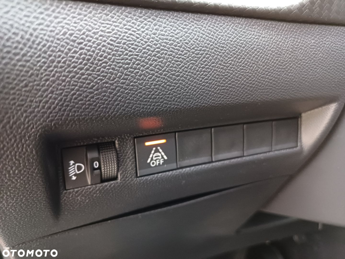 Peugeot 2008 1.2 PureTech Allure Pack S&S EAT8 - 16