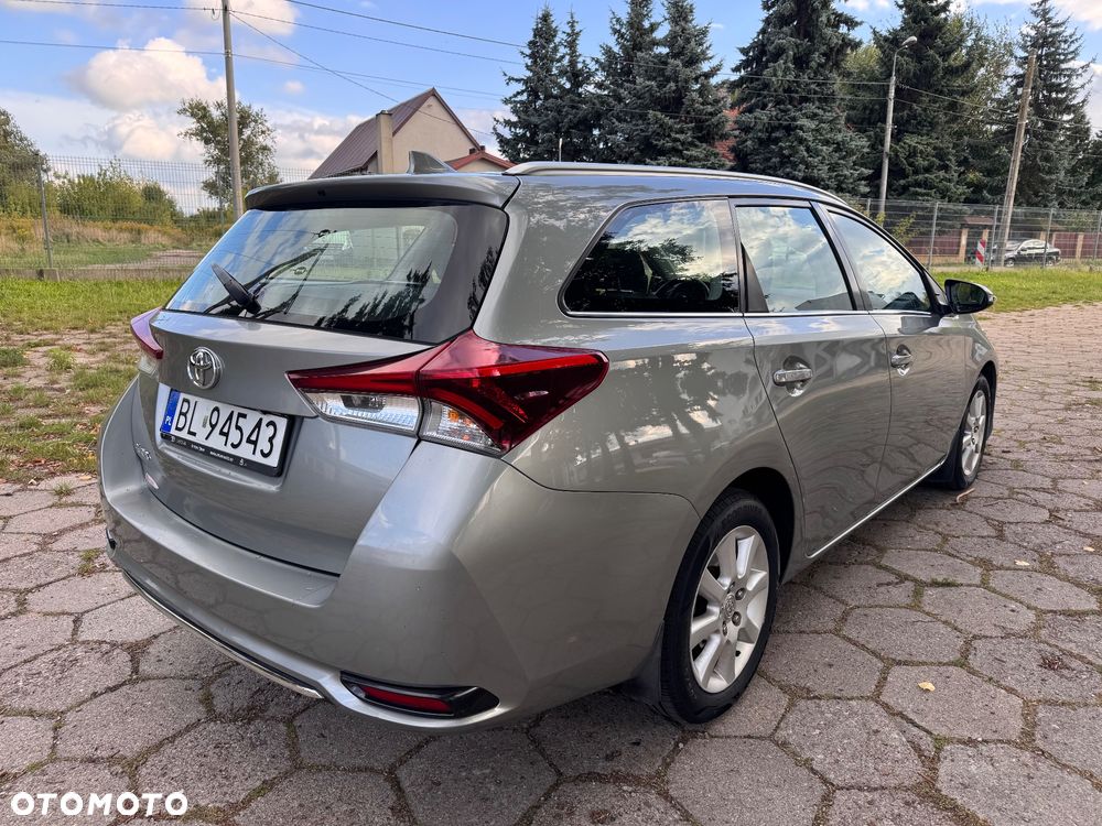 Toyota Auris 1.6 Valvematic Comfort - 8