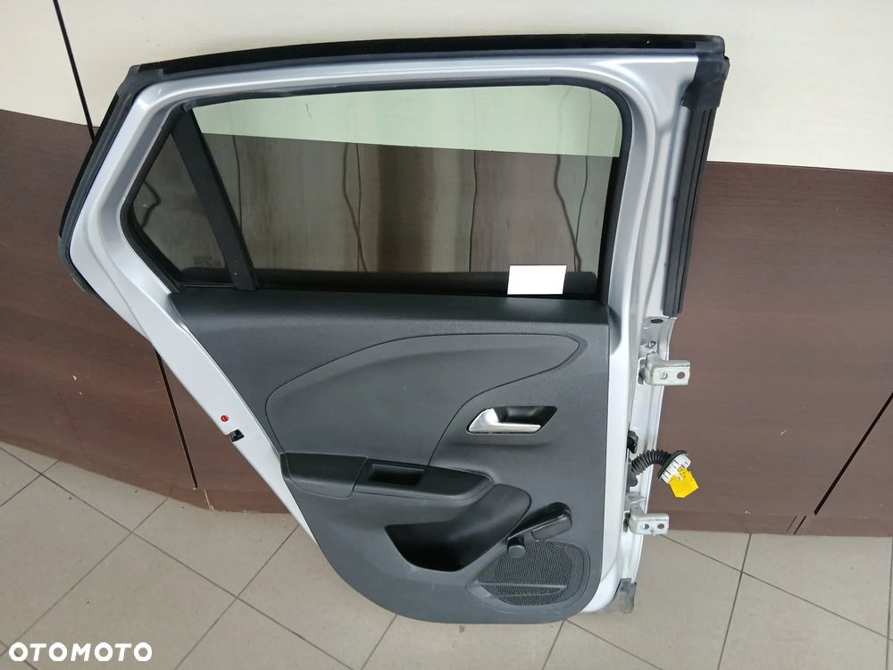 Opel Corsa F Drzwi Tył Tylne Lewe Kolor EZR Srebrne - 4