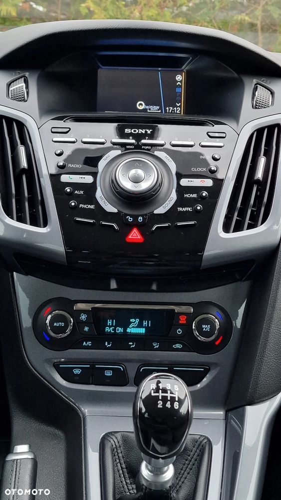Ford Focus 1.6 EcoBoost Titanium - 40