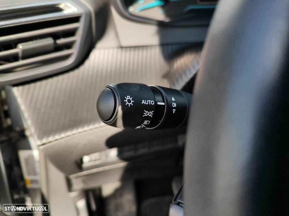 Peugeot e-2008 50 kWh Allure Pack - 11