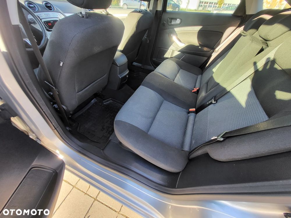 Ford Mondeo 2.0 Ambiente - 15