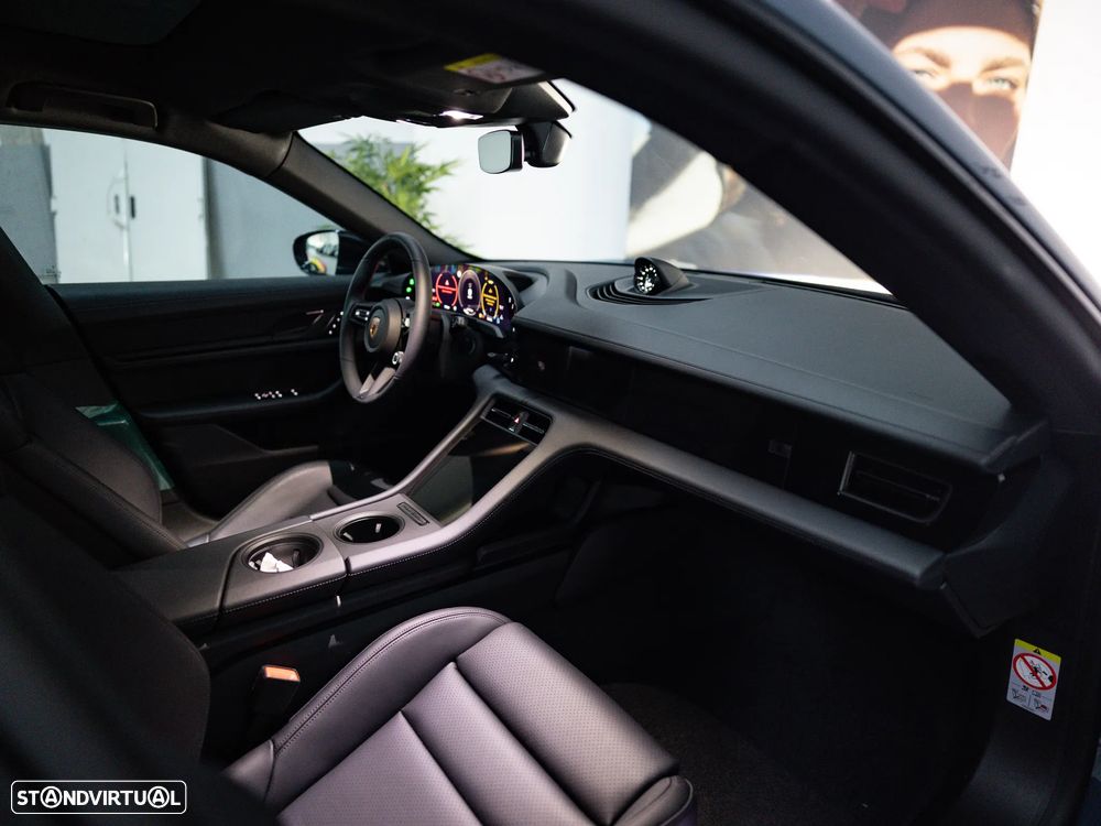 Porsche Taycan Sport Turismo 4S Black Edition - 30