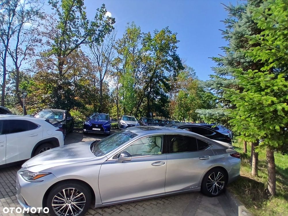 Lexus ES 300h Prestige - 5