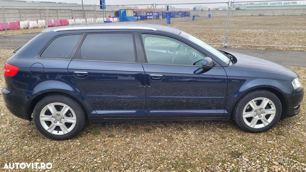 Audi A3 Sportback 2.0 TDI Ambiente - 3