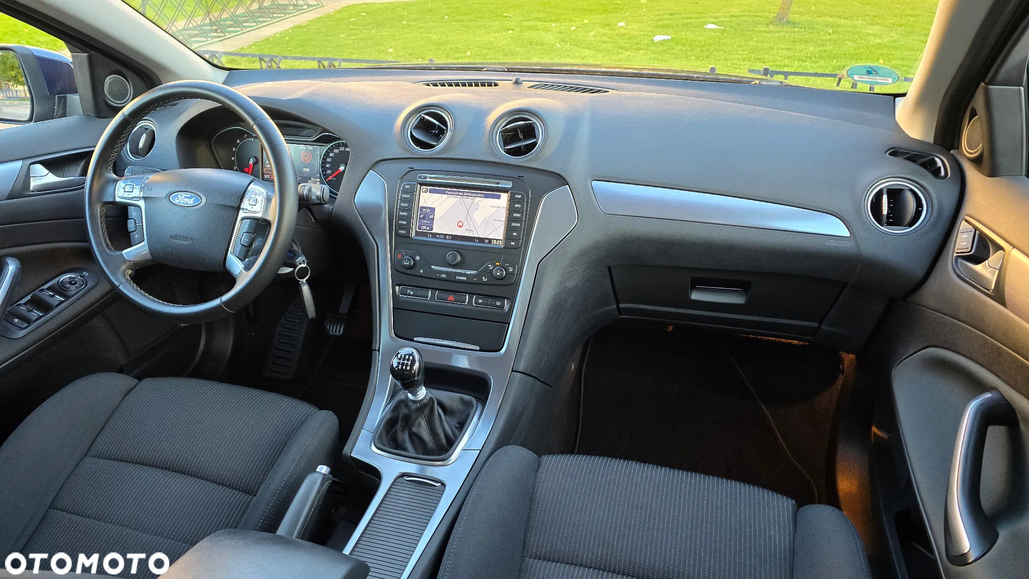Ford Mondeo - 12
