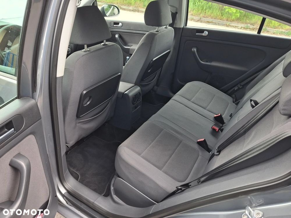 Volkswagen Golf Plus 1.6 Comfortline - 10