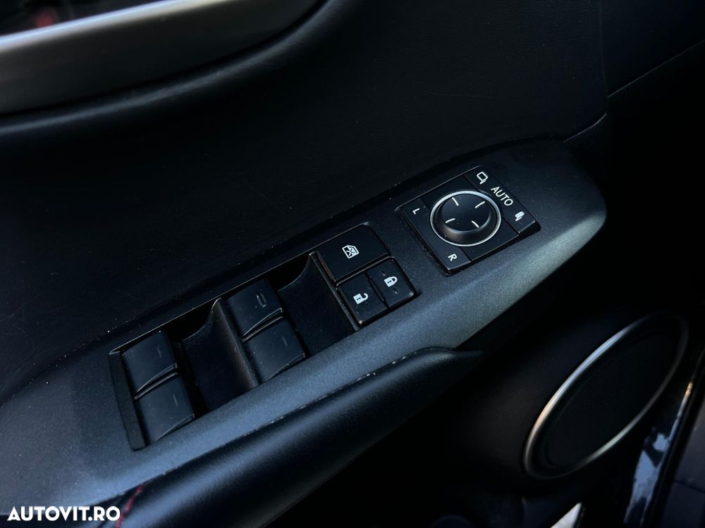 Lexus Seria NX - 28