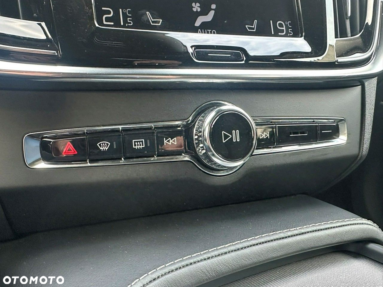 Volvo V90 Cross Country D5 SCR AWD Pro - 39