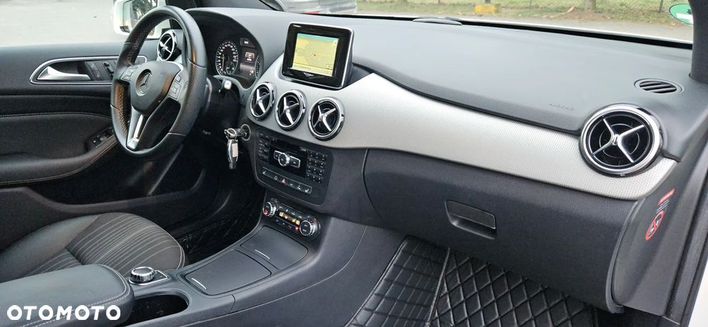 Mercedes-Benz Klasa B 200 (BlueEFFICIENCY) 7G-DCT - 20