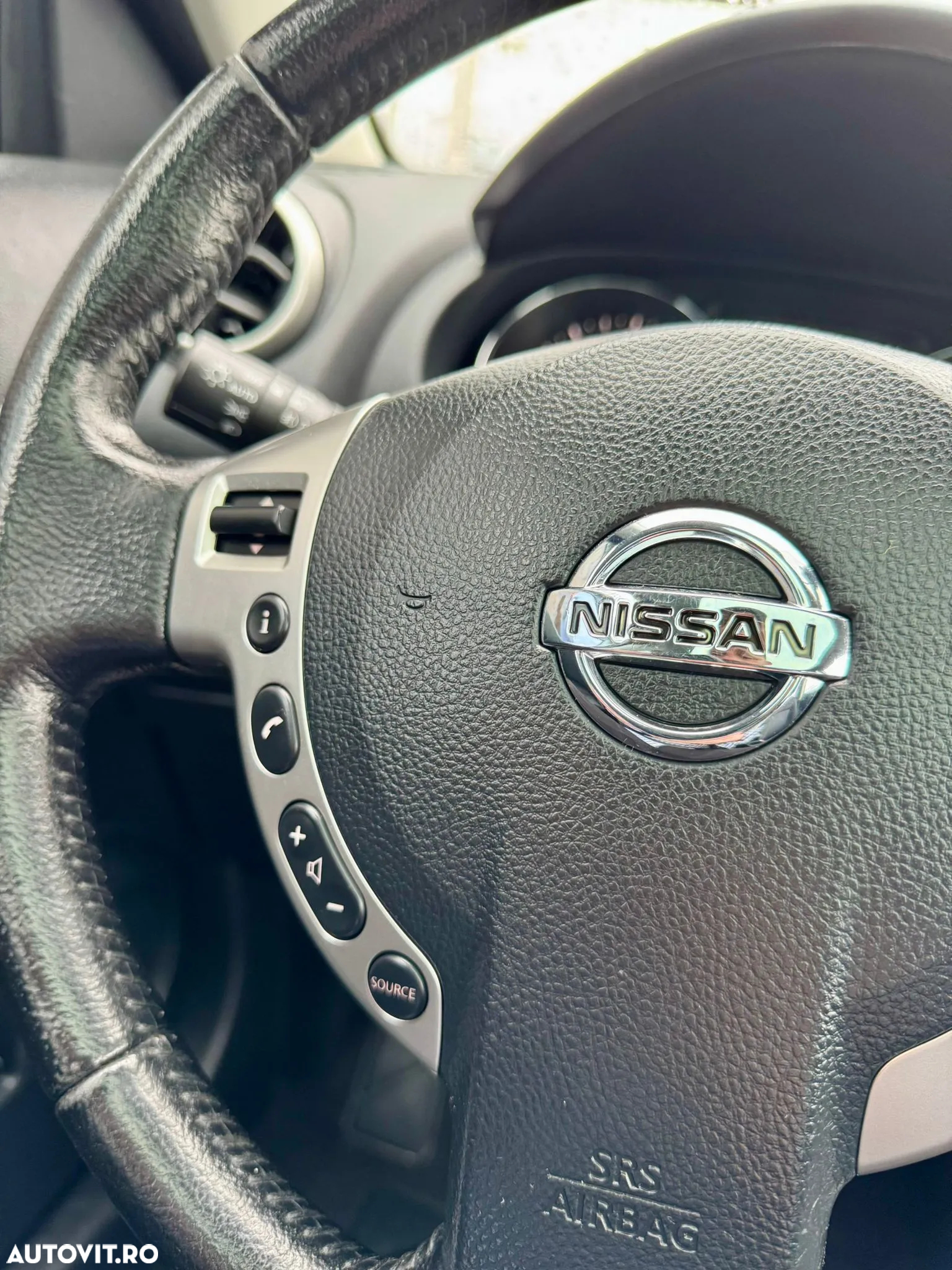 Nissan Qashqai+2 +2 2.0 dCi DPF "All Mode 4x4-i" Aut Tekna - 24