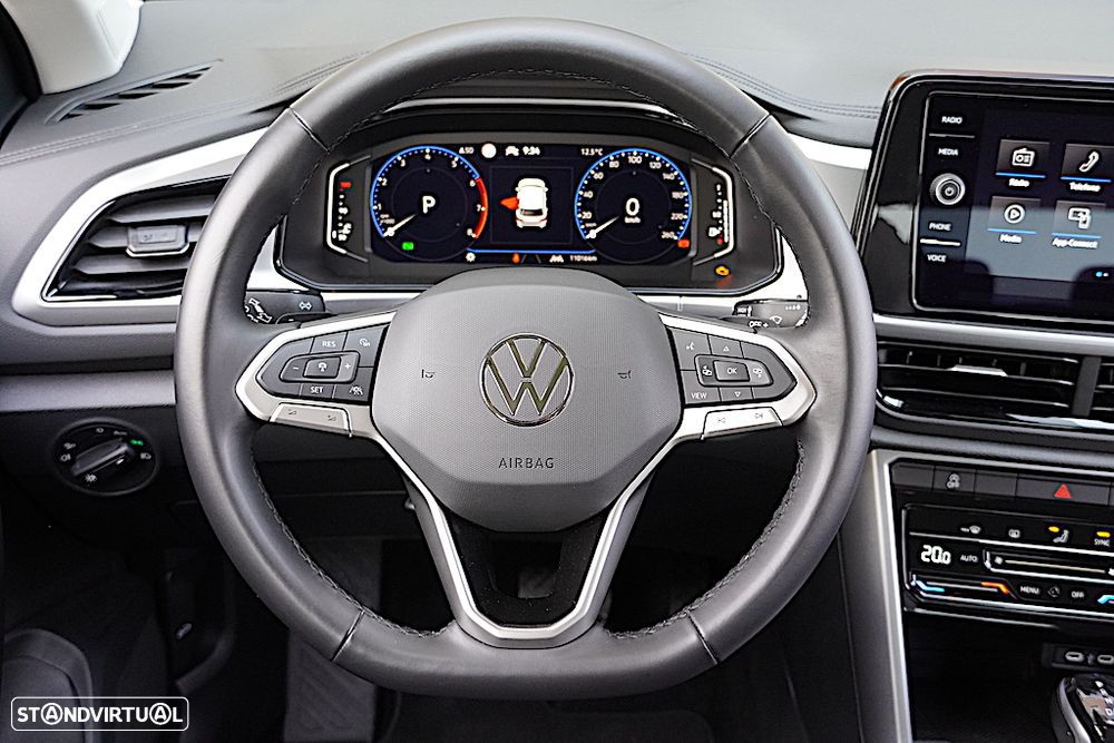 VW T-Roc 1.5 TSI Urban DSG - 32