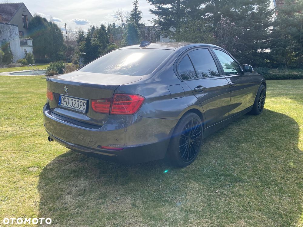 BMW Seria 3 316d - 5