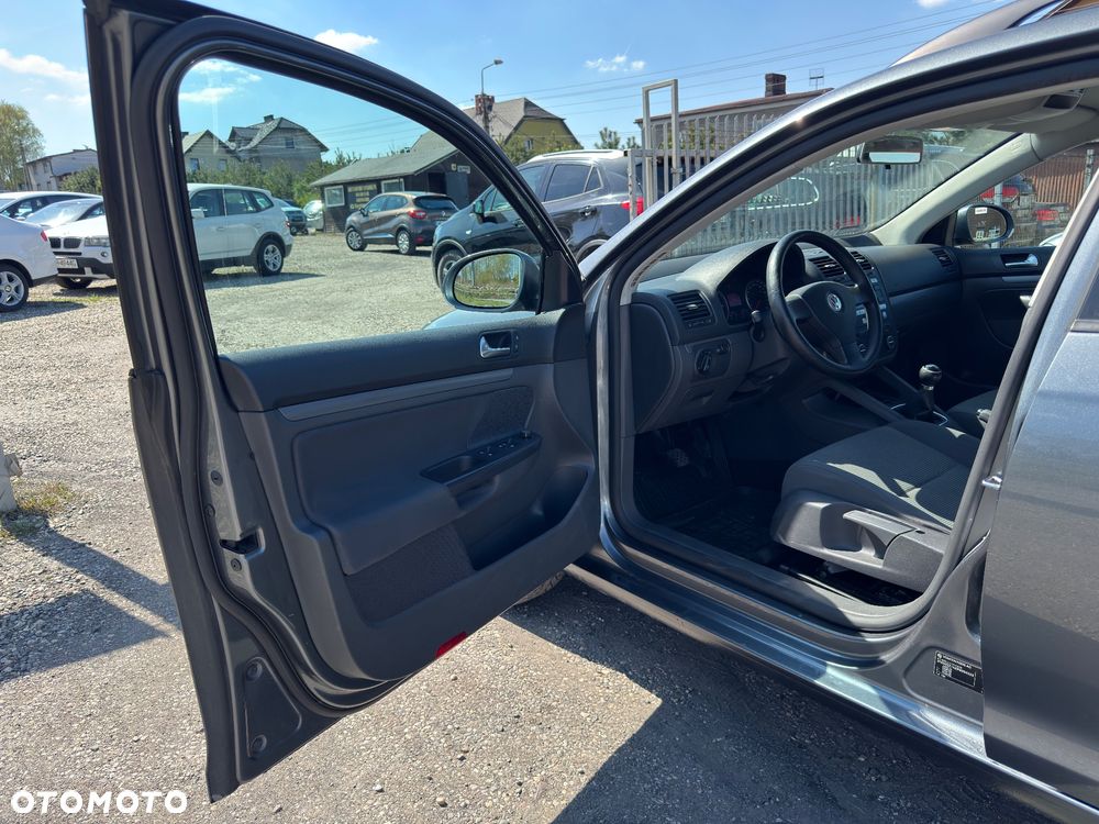 Volkswagen Golf 1.9 TDI DPF Comfortline - 11