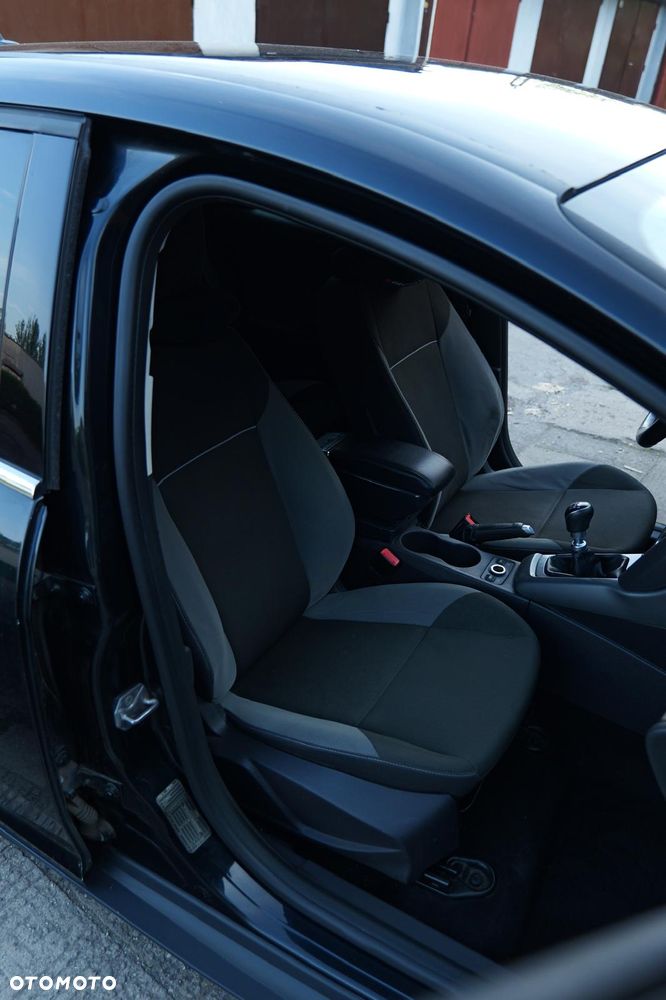Ford Focus 1.6 EcoBoost Trend Sport - 12