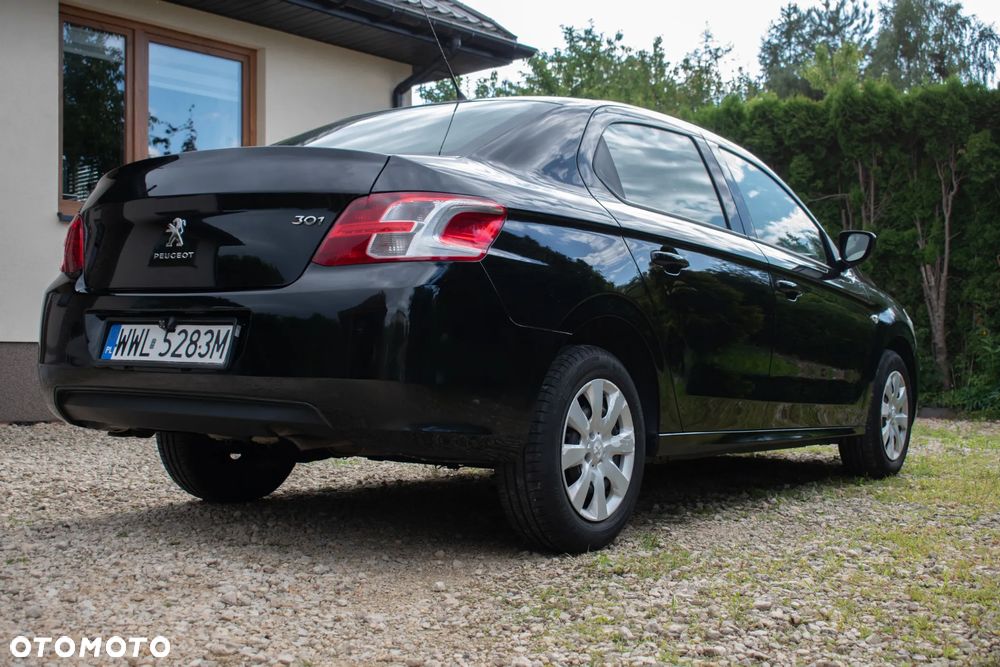 Peugeot 301 - 8