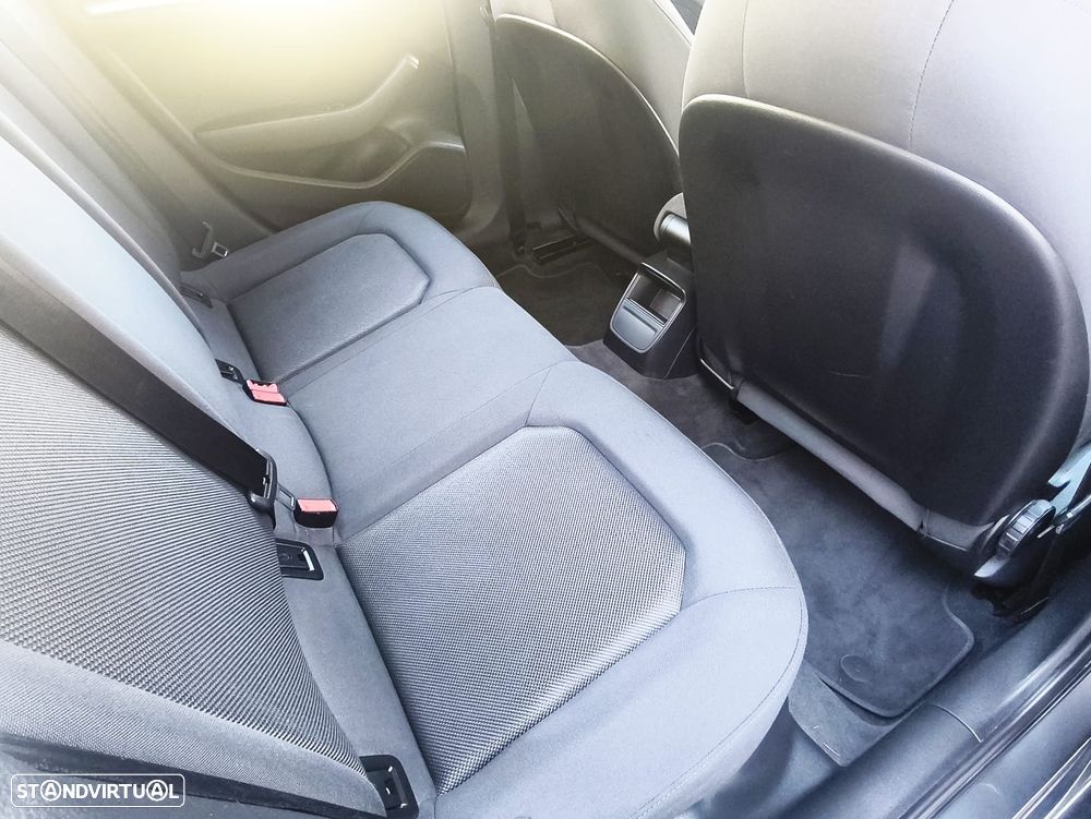 Audi A3 Sportback 1.6 TDI S-line - 9