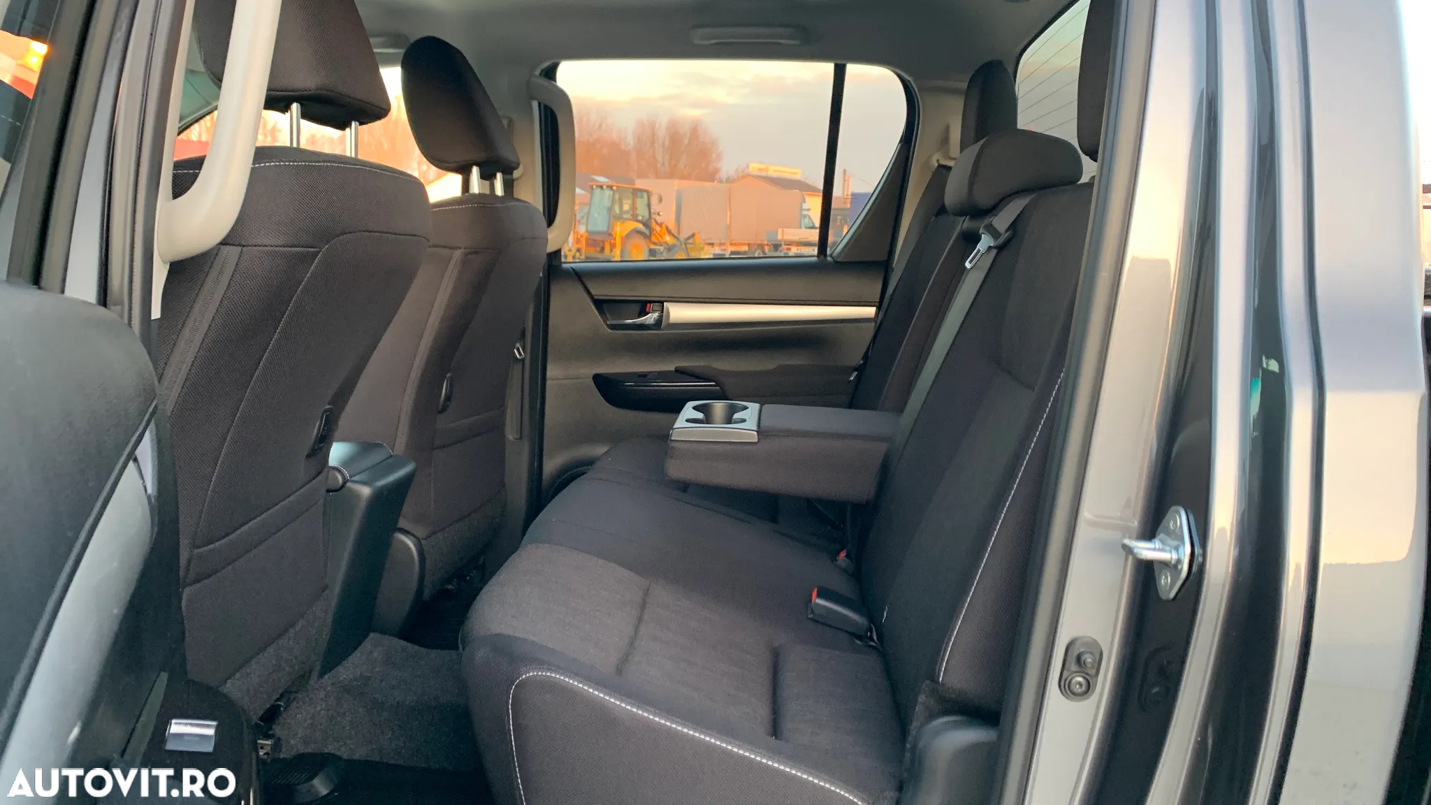 Toyota Hilux 2.4D 150CP 4x4 Double Cab AT Style - 20