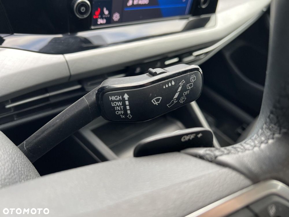 Volkswagen Golf - 12