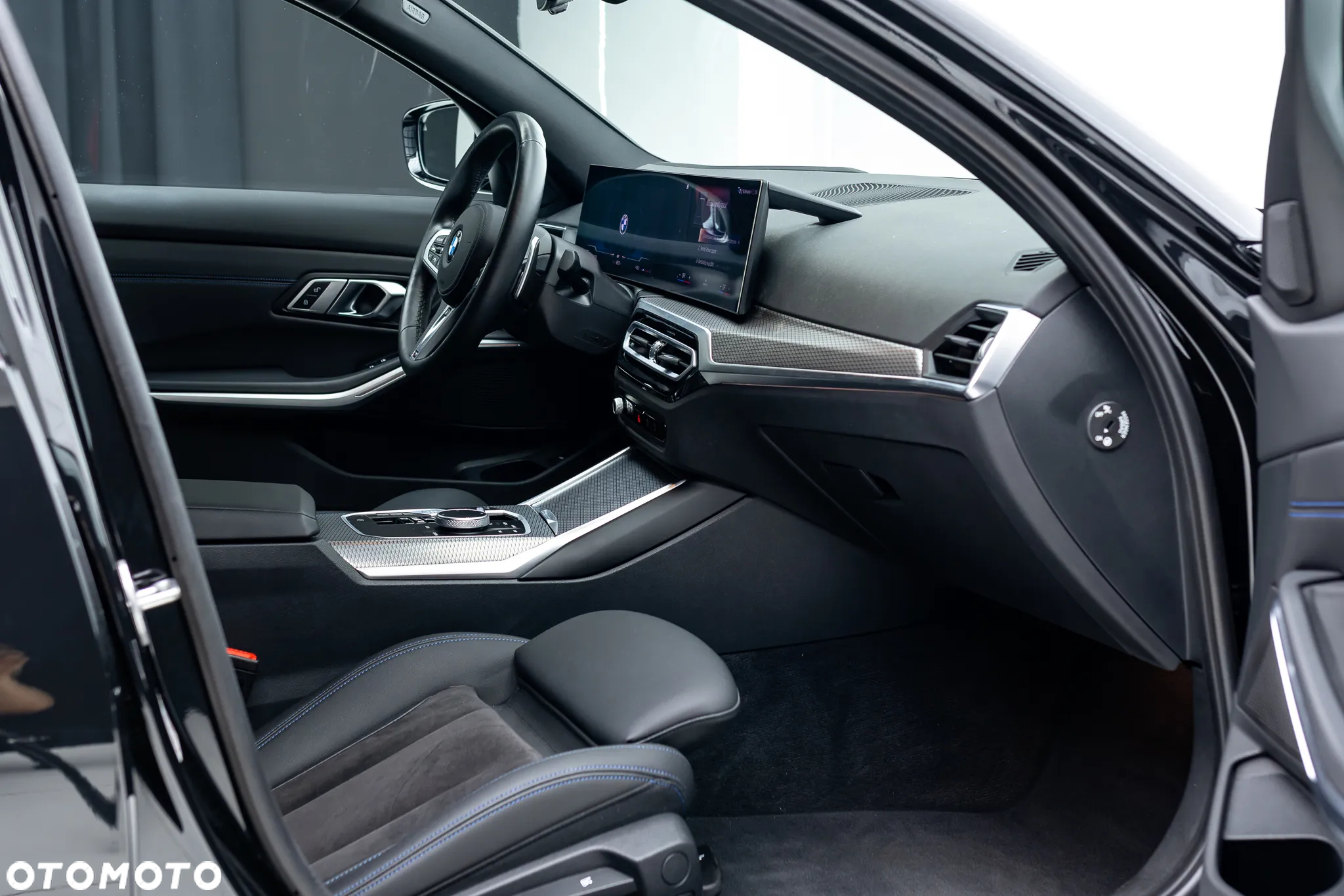 BMW Seria 3 320d Touring xDrive M Sport - 34