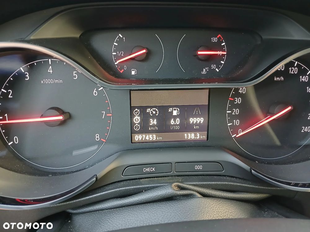 Opel Crossland X - 20