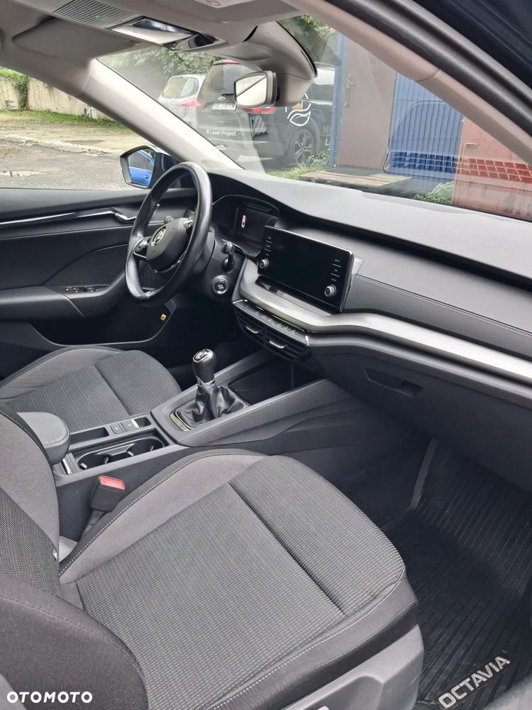 Skoda Octavia 1.5 TSI ACT Ambition - 6