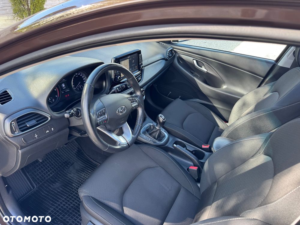 Hyundai i30 1.6 CRDI Intro Edition - 19