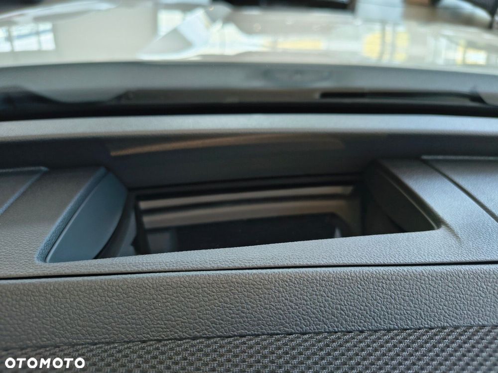 Volkswagen T-Roc 1.5 TSI Style DSG - 22