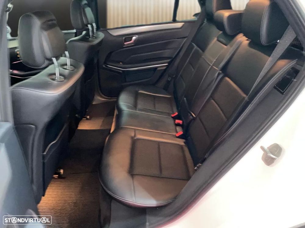 Mercedes-Benz E 300 Bluetec Hybrid Avantgarde - 18