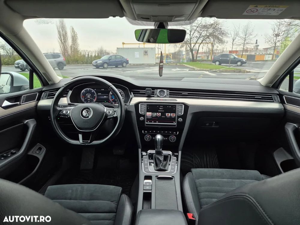 Volkswagen Passat Variant 2.0 TDI DSG (BlueMotion Technology) Highline - 13