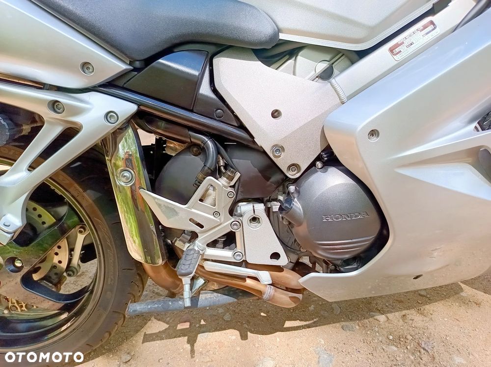Honda VFR - 10