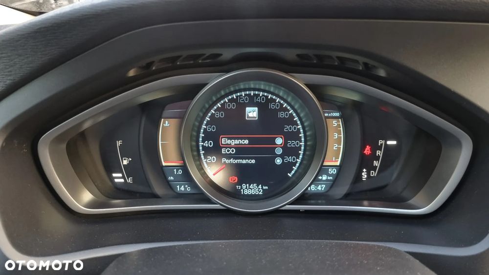 Volvo V40 Cross Country D3 Geartronic Kinetic - 25