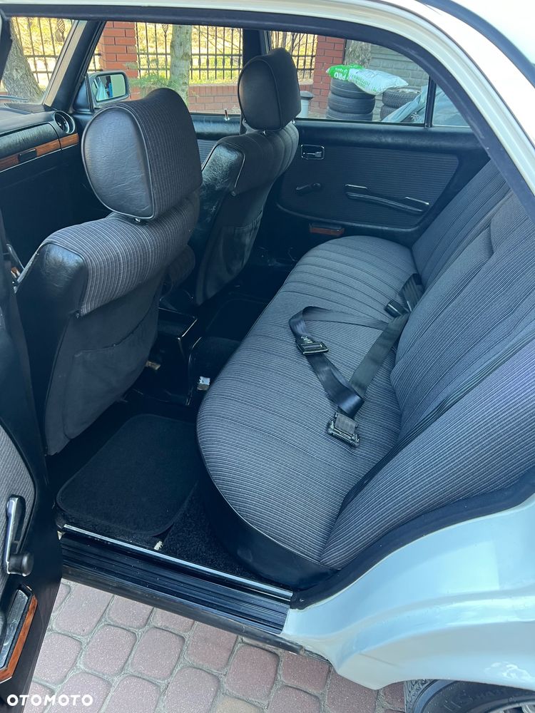 Mercedes-Benz W123 - 6