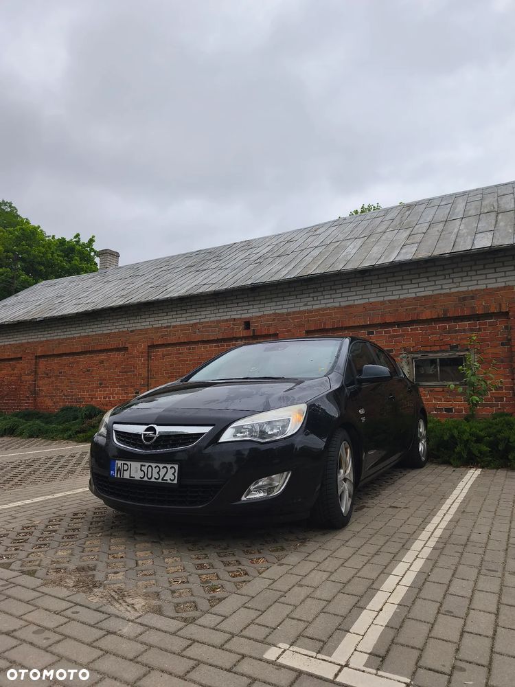 Opel Astra 1.4 Turbo Sport - 1
