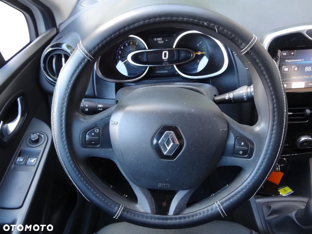 Renault Clio 1.2 16V Limited - 24