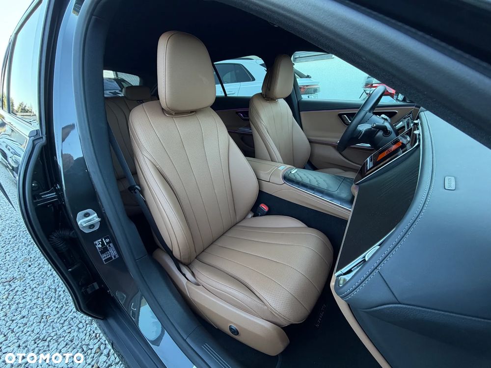 Mercedes-Benz Klasa E 300 de PHEV 4-Matic Avantgarde 9G-Tronic - 36