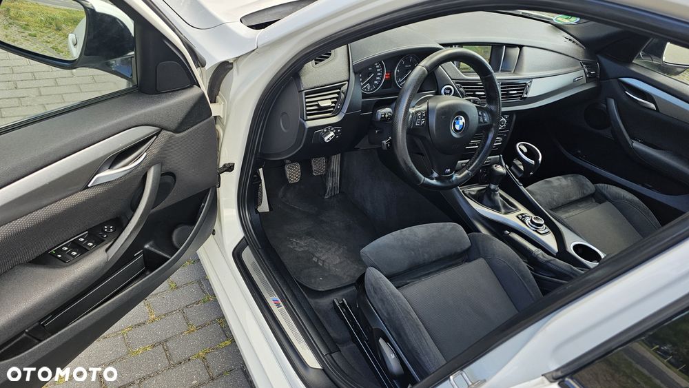 BMW X1 xDrive18d xLine - 11