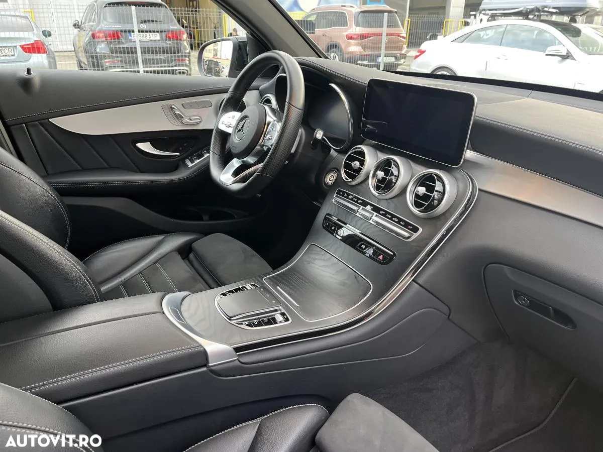 Mercedes-Benz GLC - 12