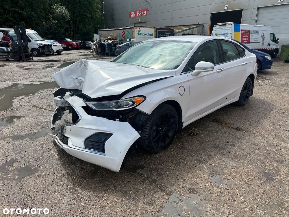 Ford Fusion - 5