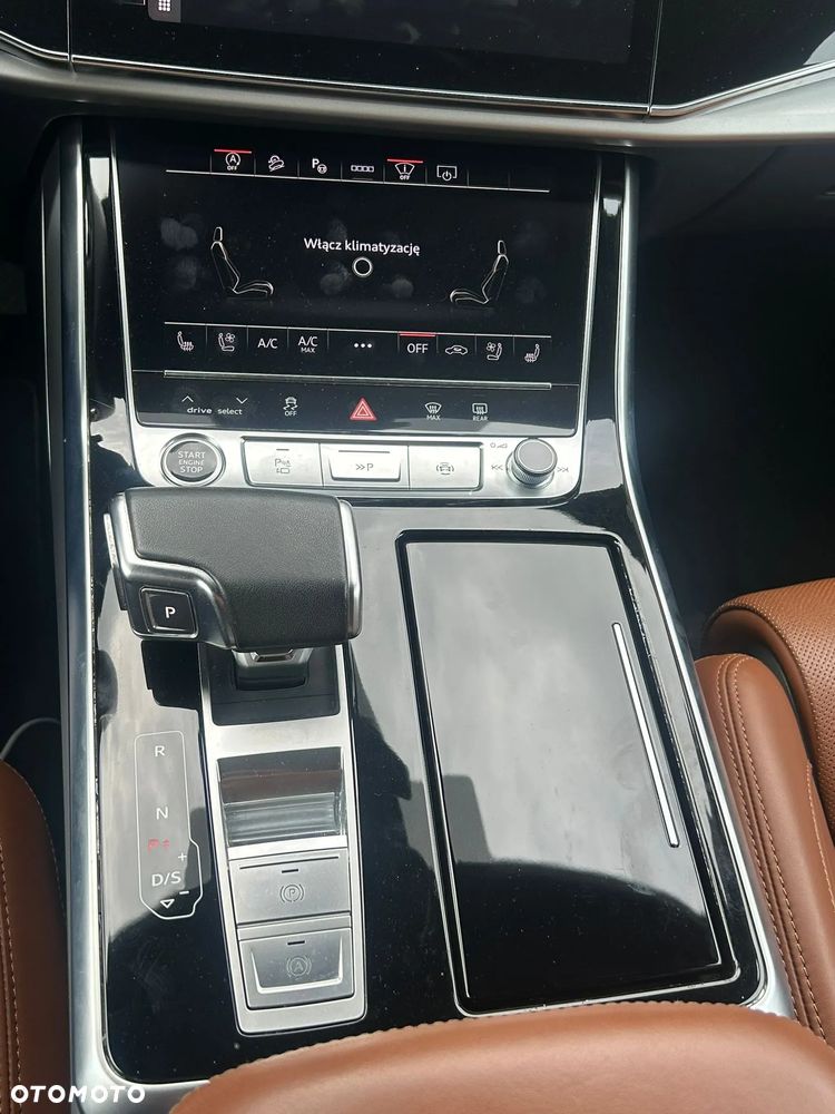 Audi Q8 55 TFSI mHEV Quattro Tiptronic - 22