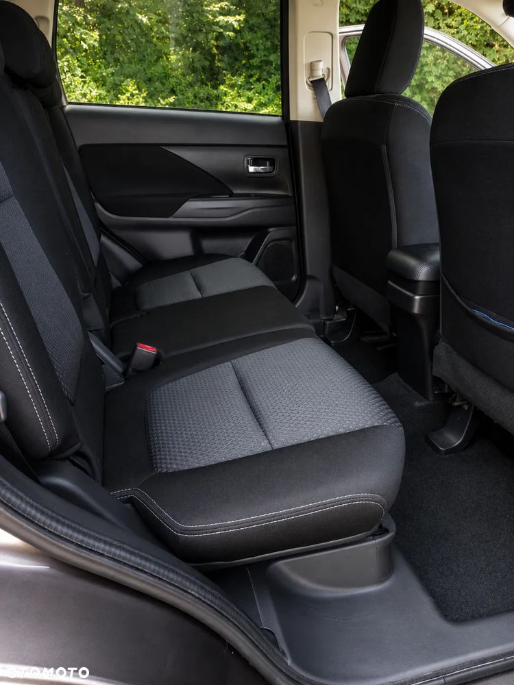 Mitsubishi Outlander 2.0 Intense 4WD CVT - 9