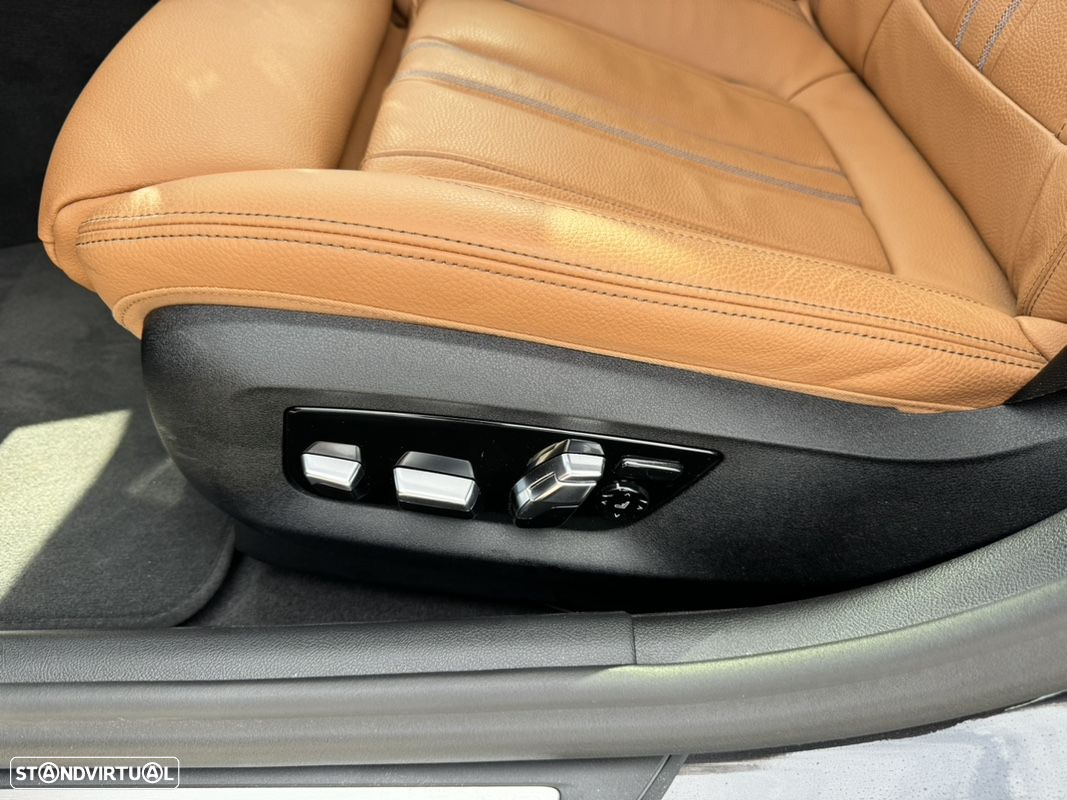 BMW 530 e Pack Desportivo M - 10