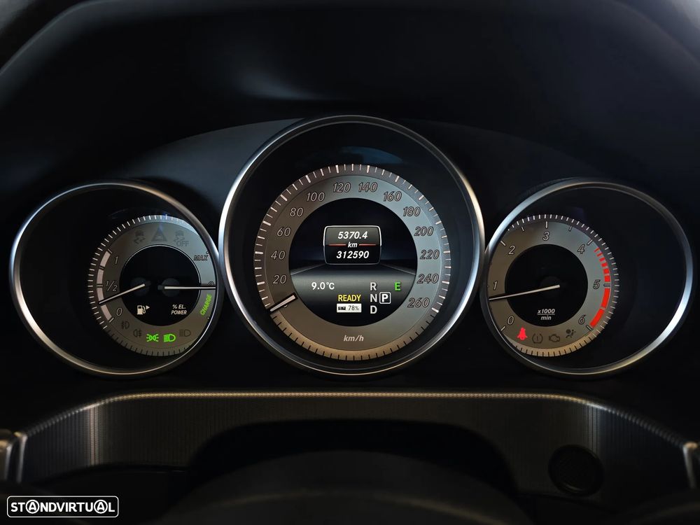 Mercedes-Benz E 300 - 26